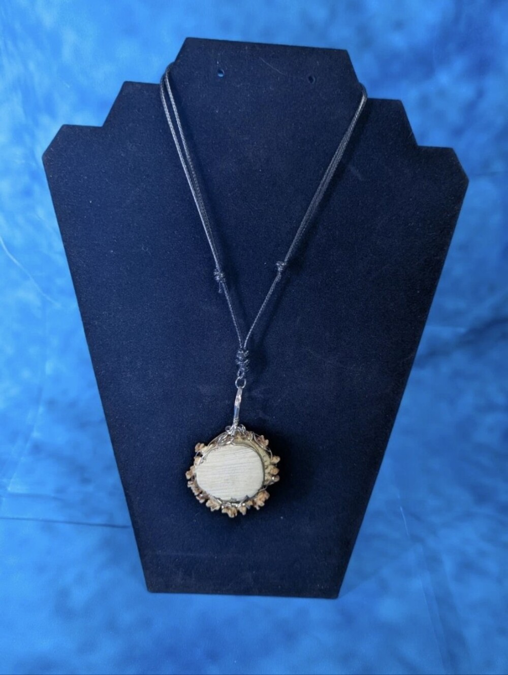 Handmade Silver Tone Spiderweb And Wood Necklace Adjustable Cord - Picture 2 of 10